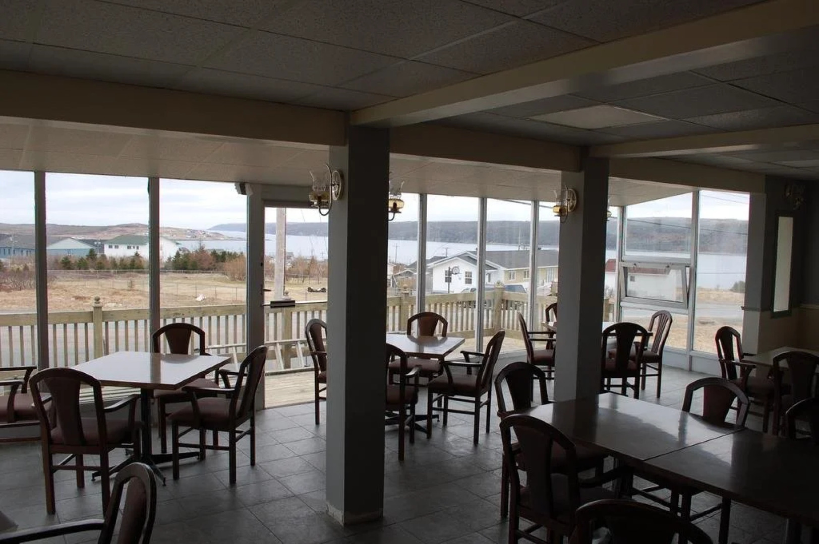 Edge of the Avalon Inn