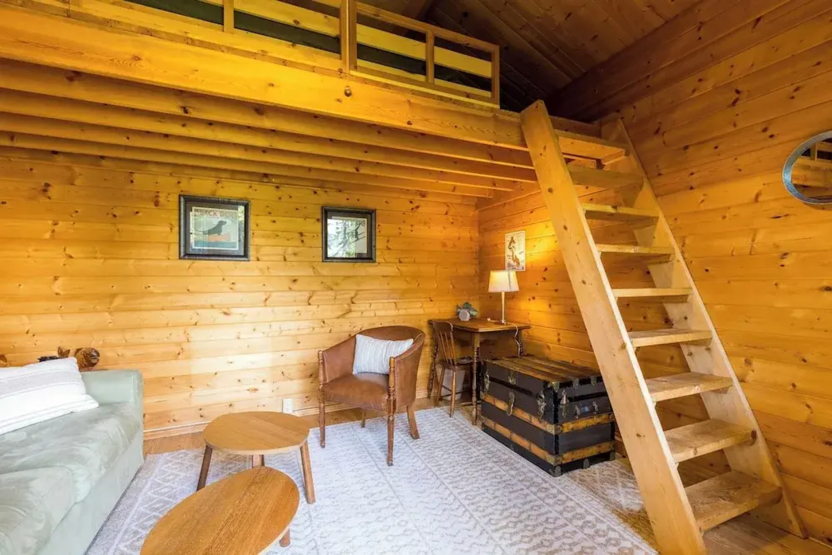 Mid-century Beach Cabin by Avantstay Walk to Beach