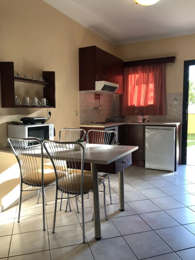 Room in Apartment - L'eremo Luxury Messonete