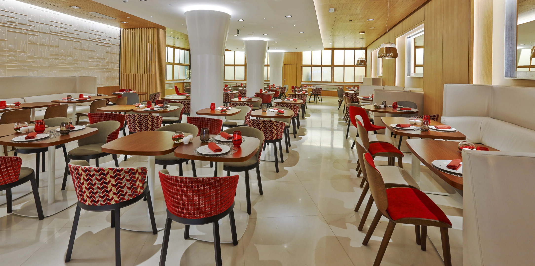 Отель NH Collection Barcelona Gran Calderón