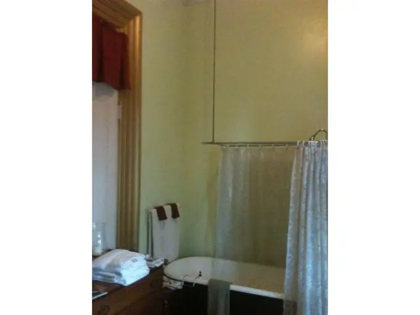 The Claremont House Bed & Breakfast