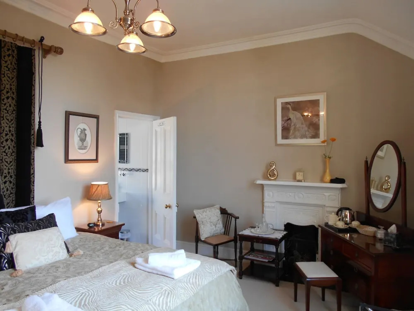 Hendre Clochydd Hall