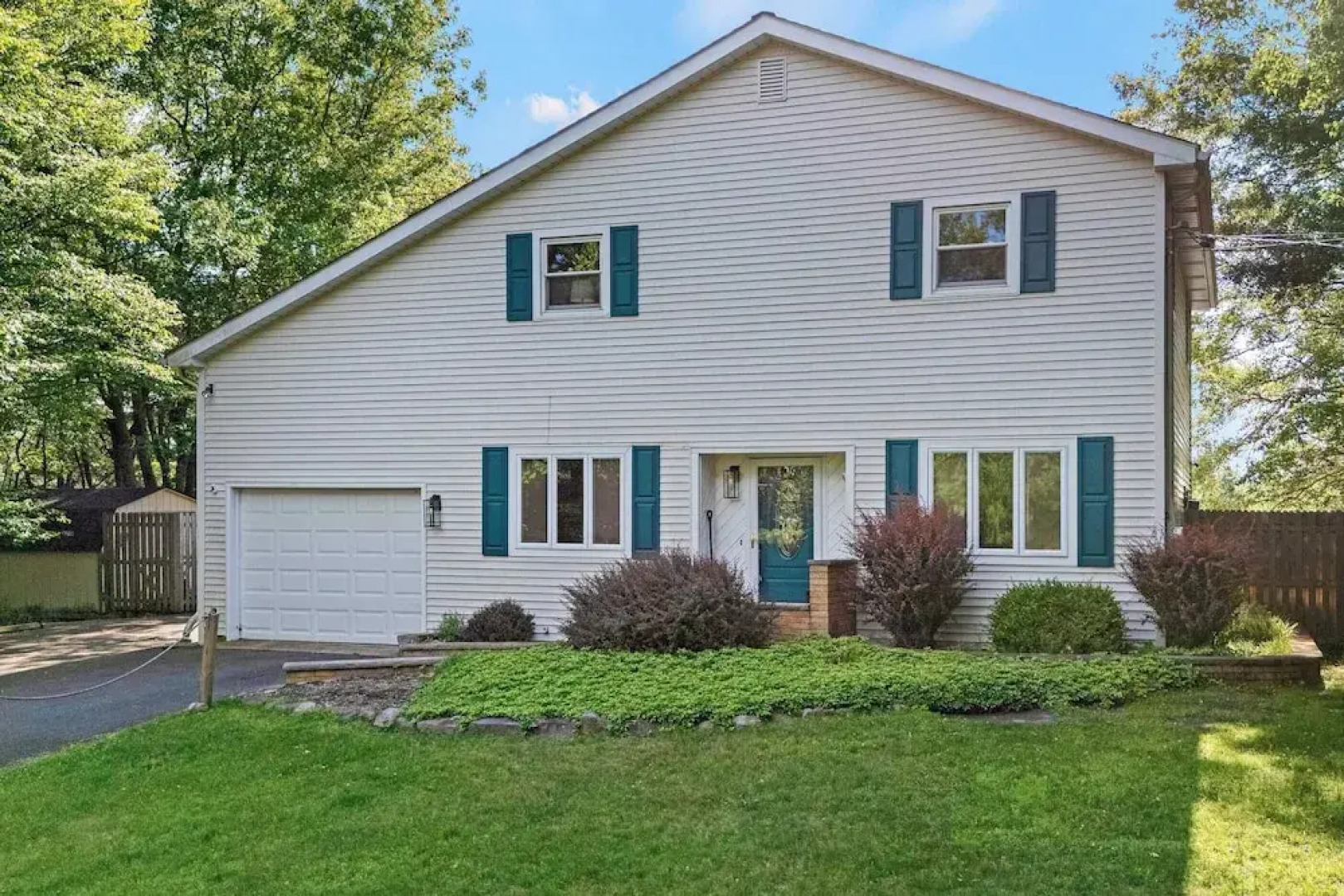 Simply Shores by Avantstay Private Beach + Dock Lake Overlook