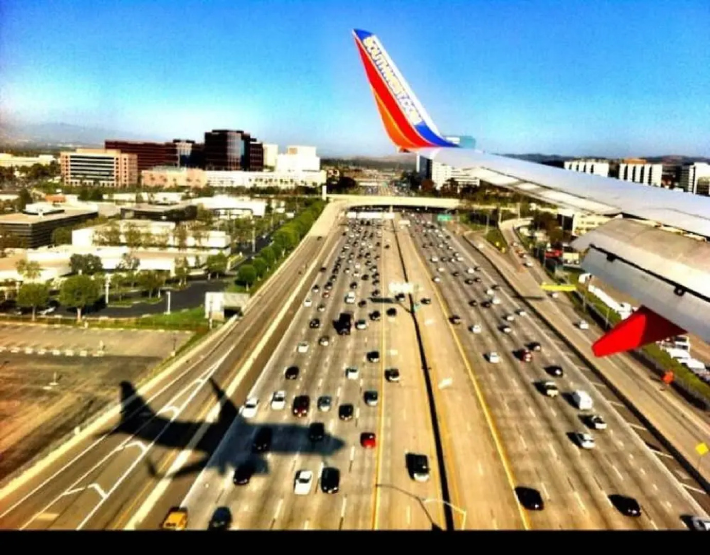 Irvine Deluxe Design Suites by A