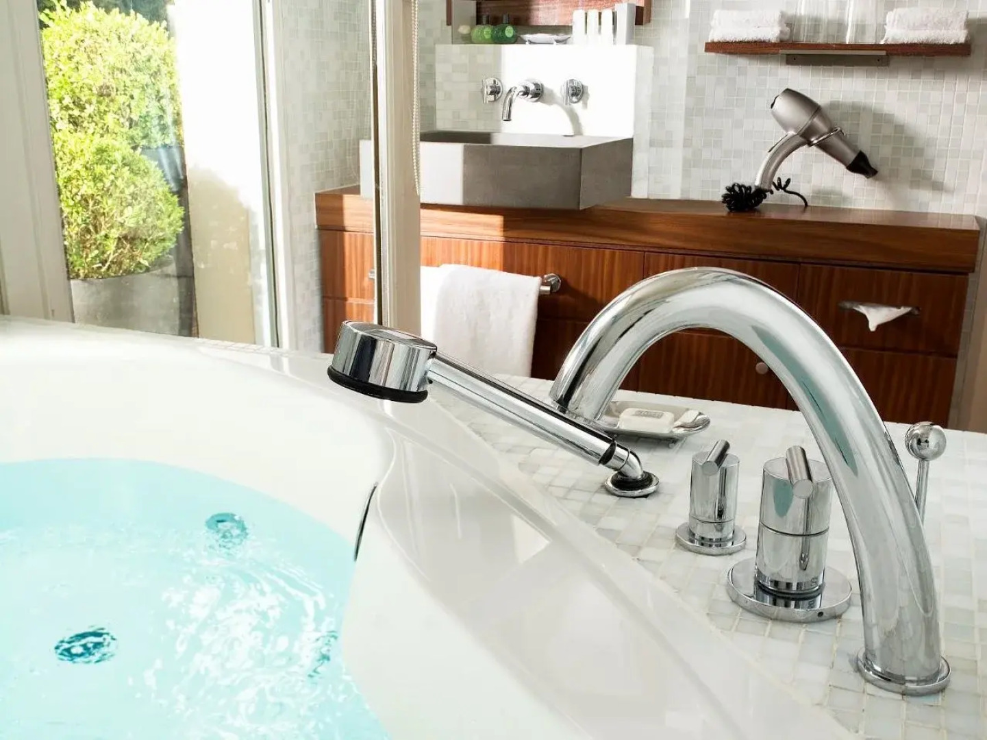 Grand Hotel Champs-Elysees