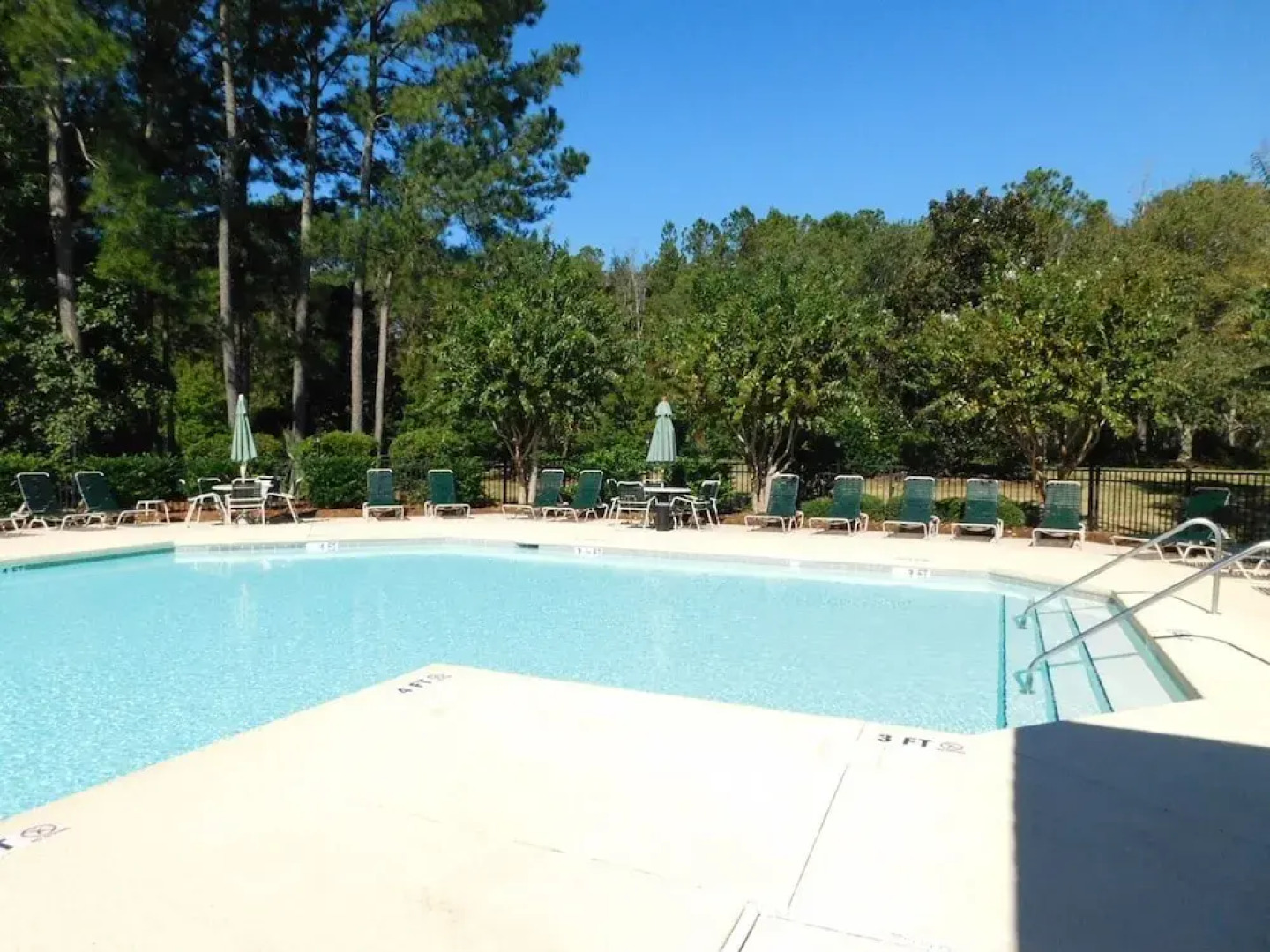 River Crossing Condo #113 2 Bedrooms 2 Bathrooms Condo