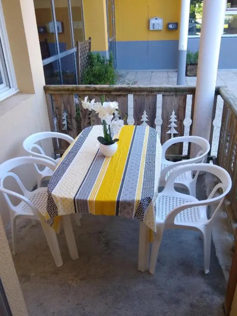 T2 RESIDENCE 3 ETOILES Piscine chauffée Sauna Hammam