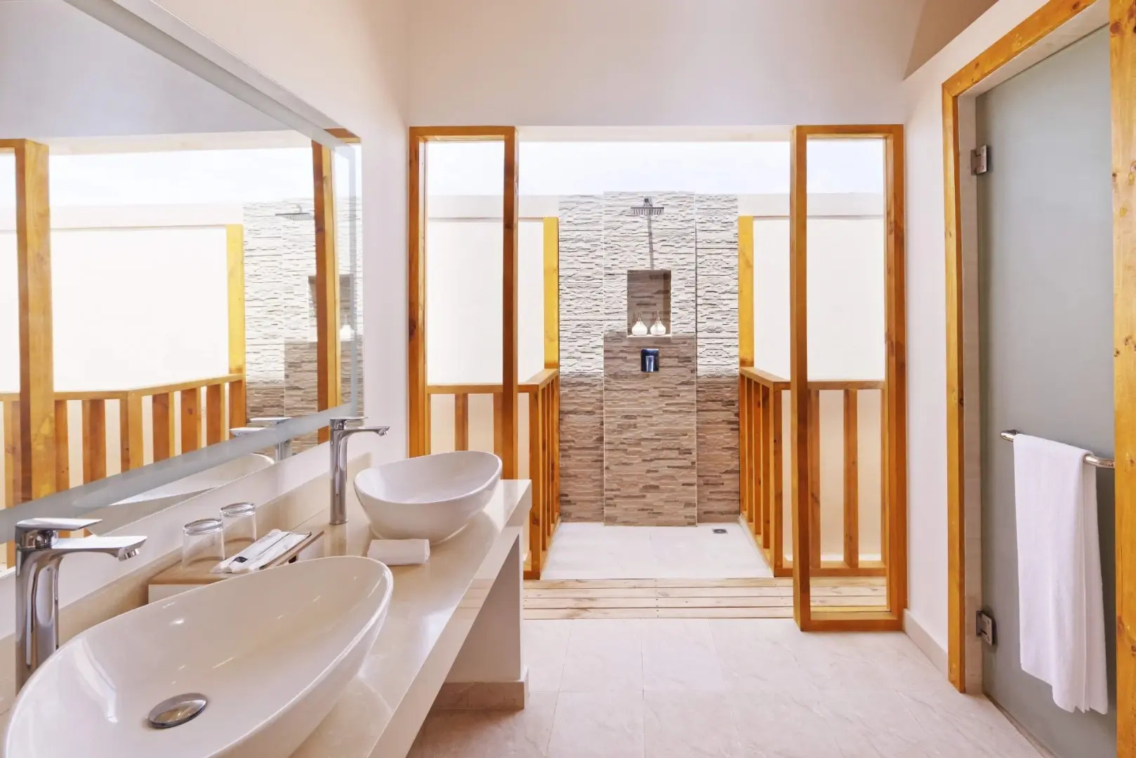 Отель Brennia Kottefaru