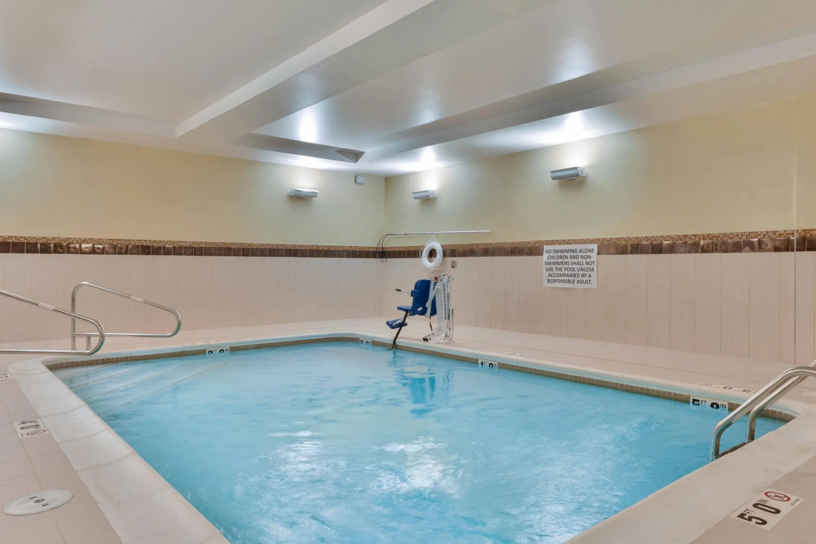 Courtyard St Louis Chesterfield