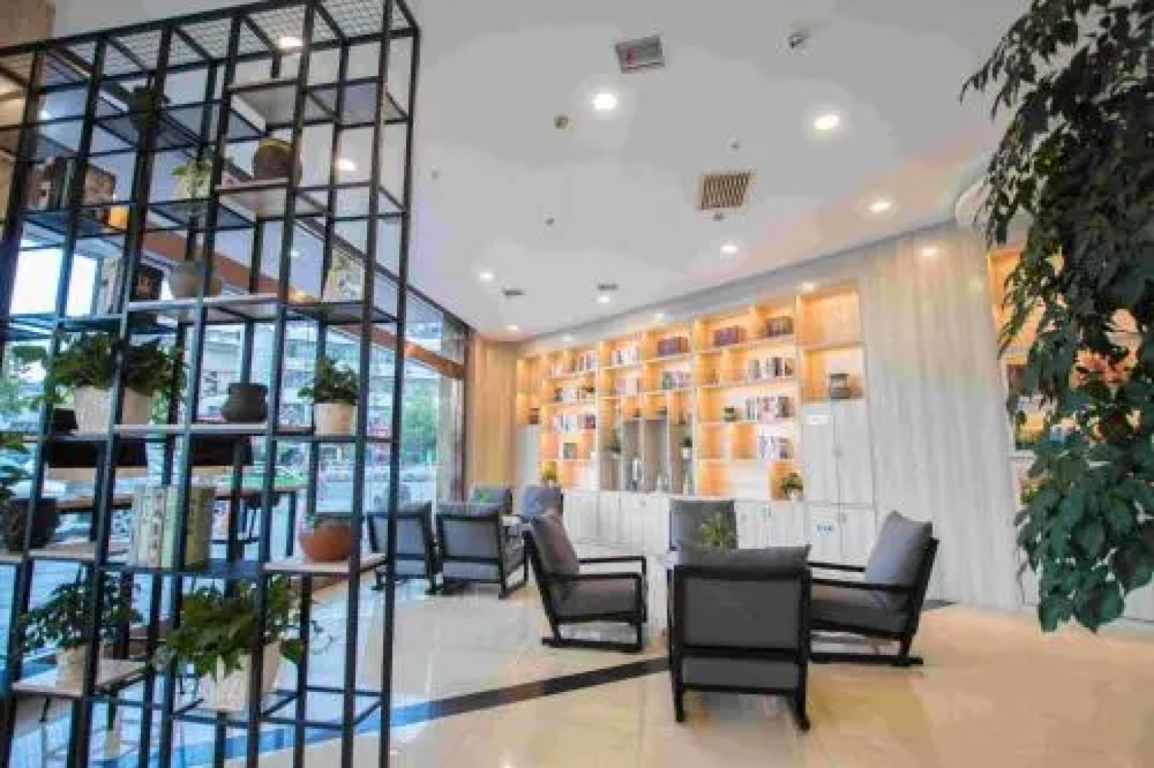 Starway Hotel Hanzhong High Passenger Station