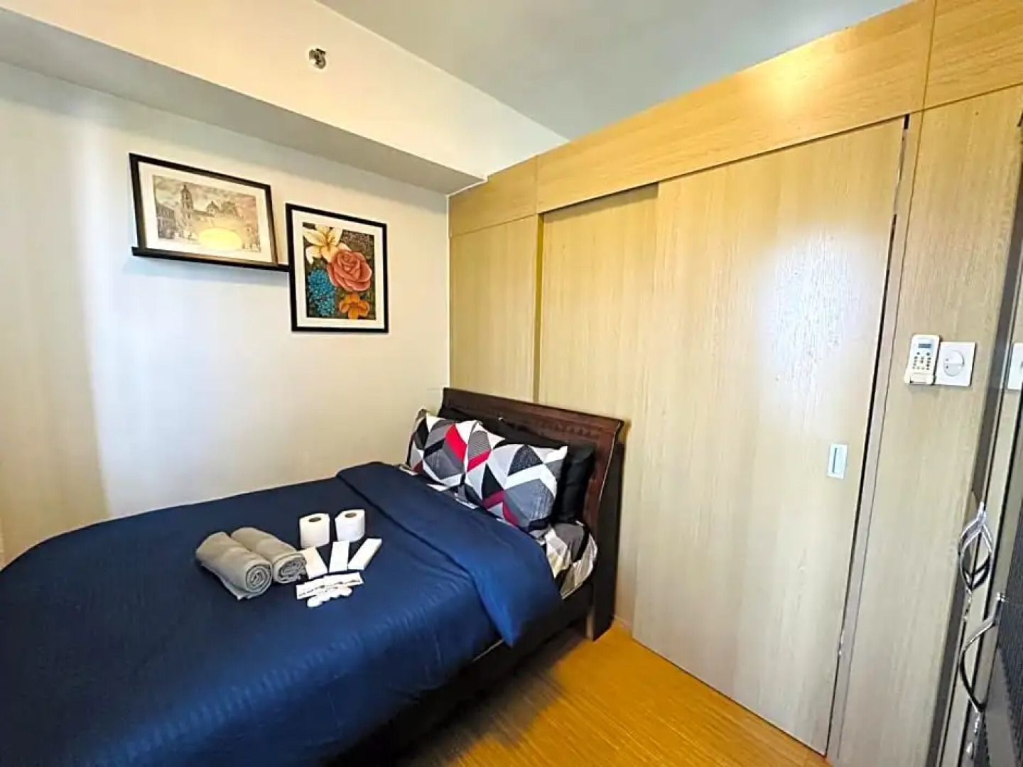 1bedroom With Balcony Taguig Near Bgc mc kinley