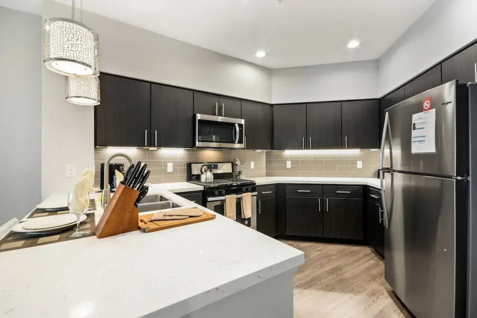 Bluebird Suites near Facebook HQ