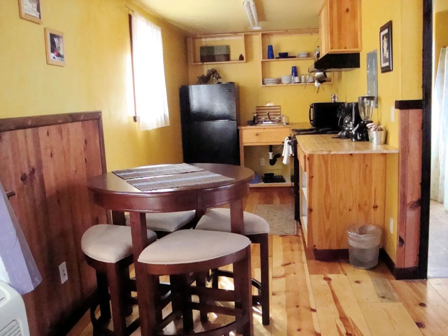 Sequoia Riverfront Cabins