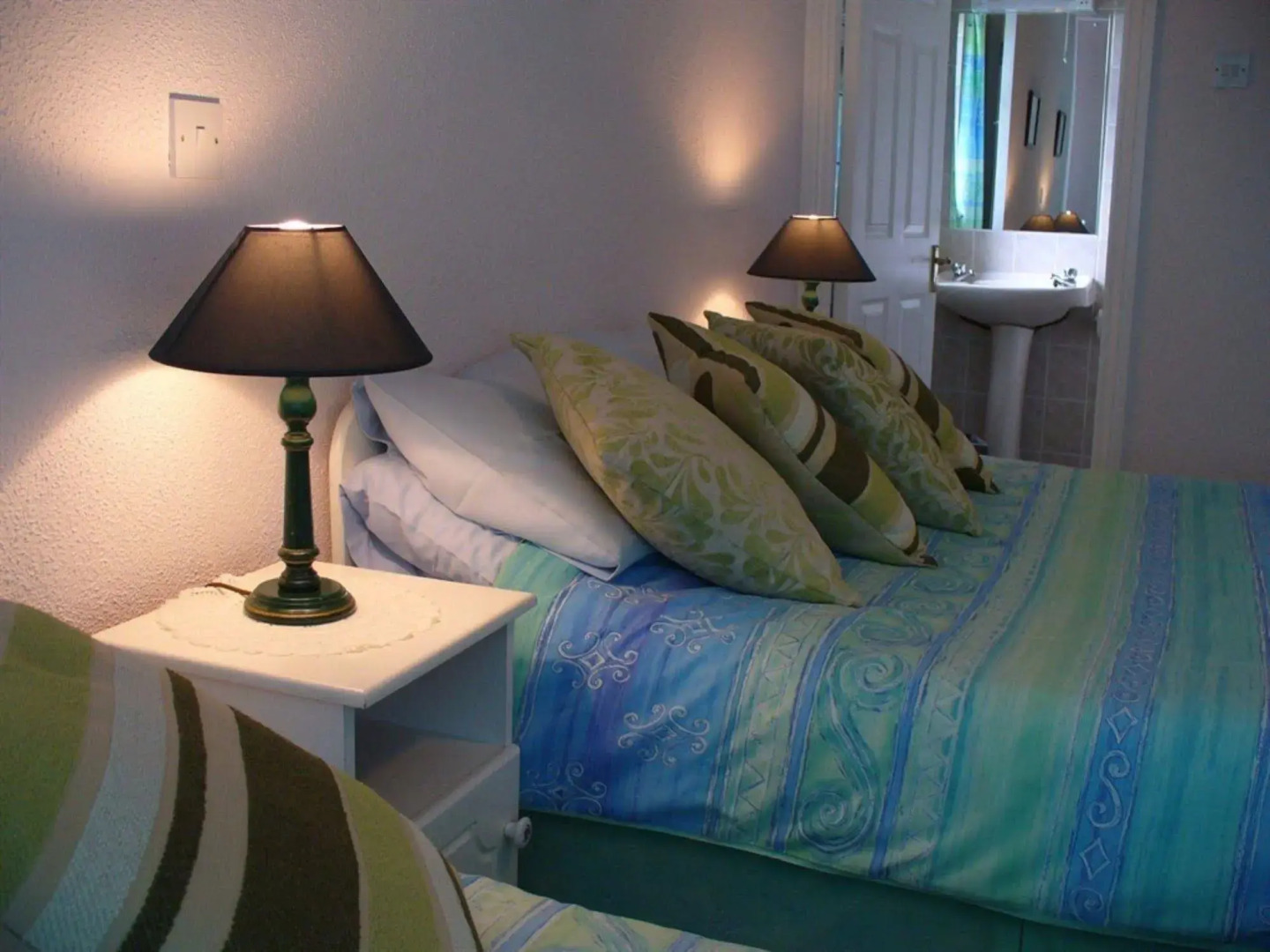 The Waterfront House Country Home