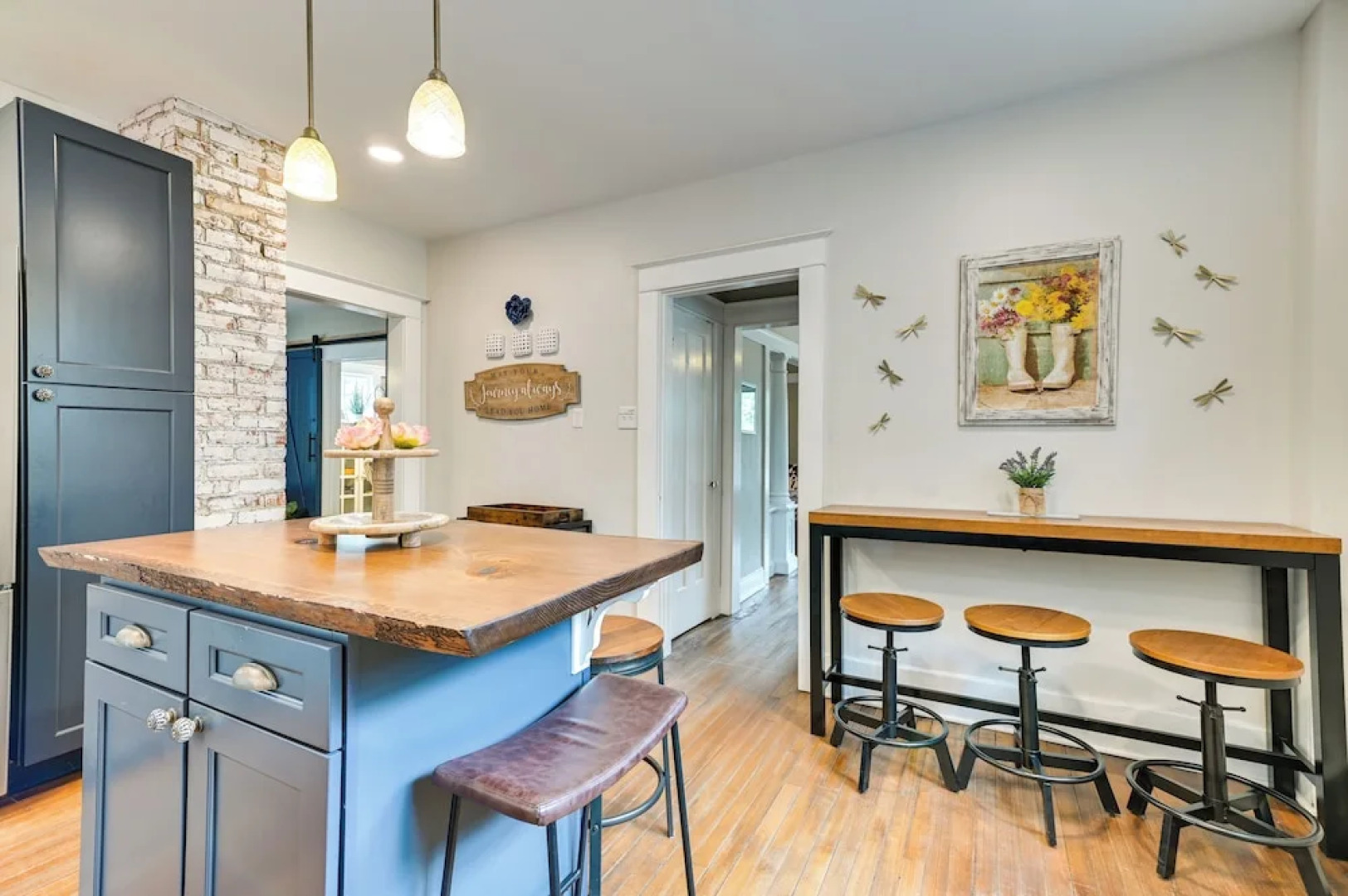 Family-friendly Glens Falls Home w/ Sun Porch