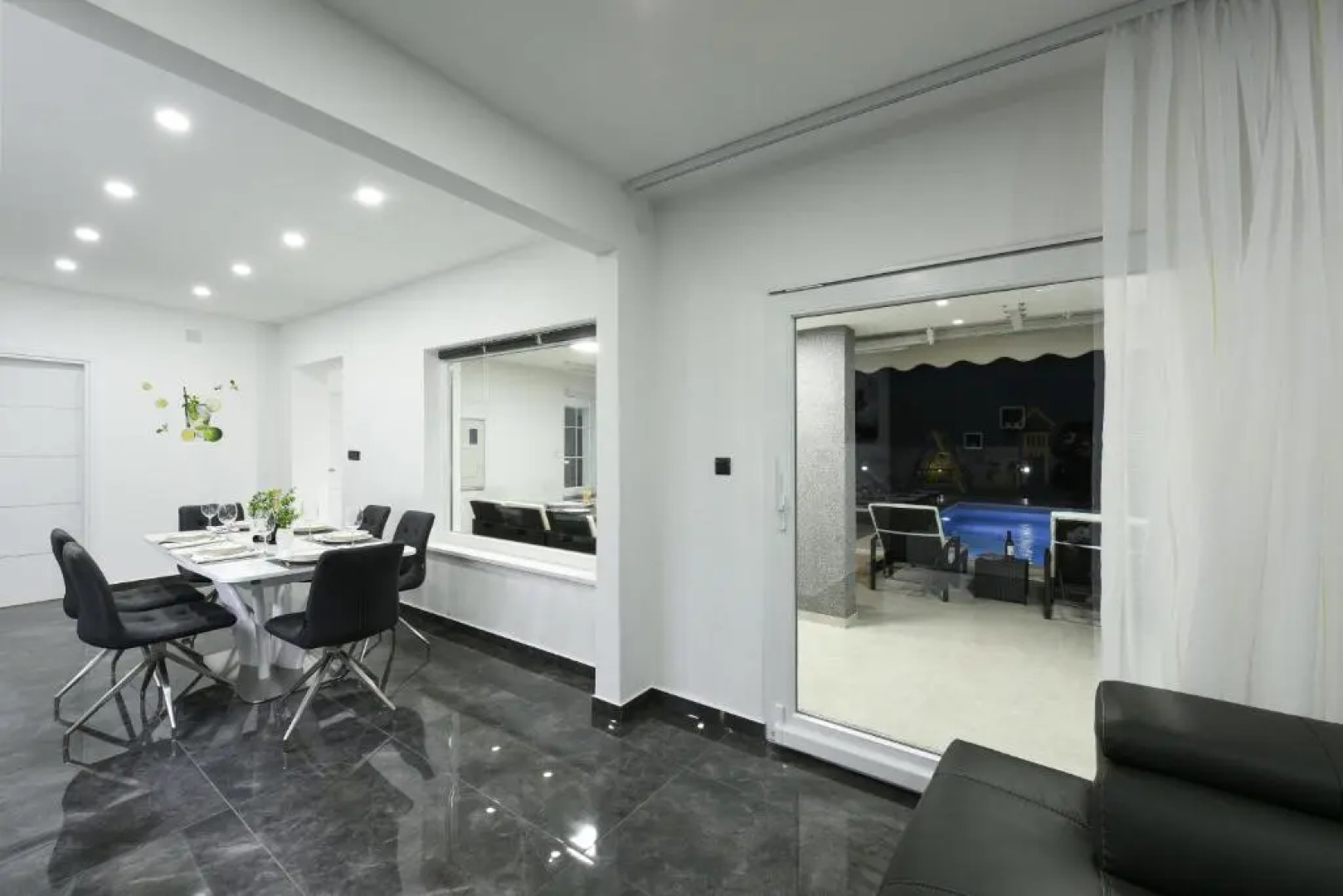 Villa Mare - with HEATED POOL