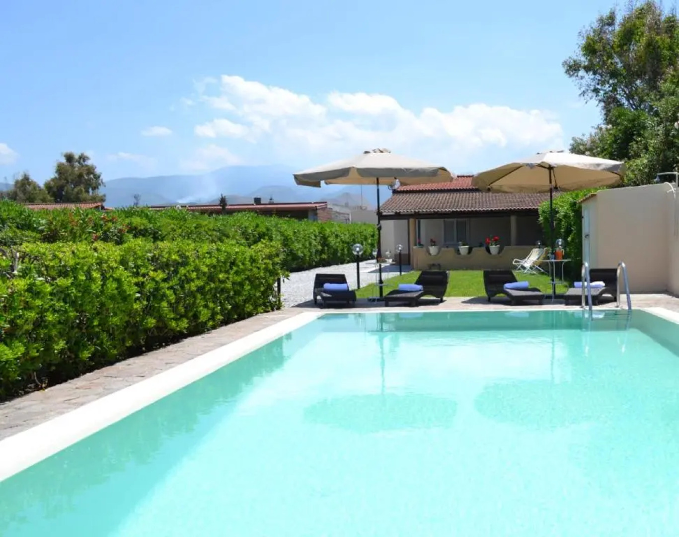 villa graziosa con piscina privata