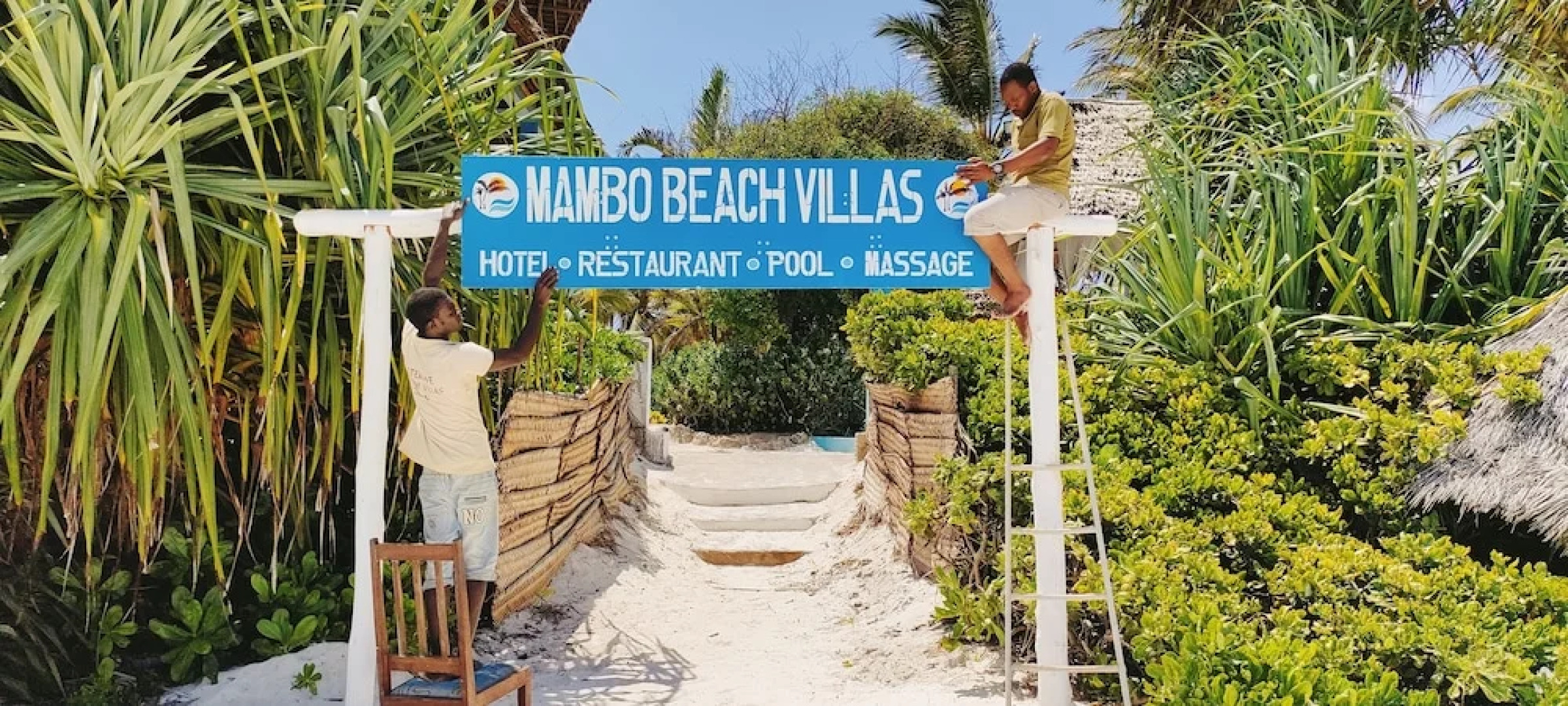 Mambo Beach Villas