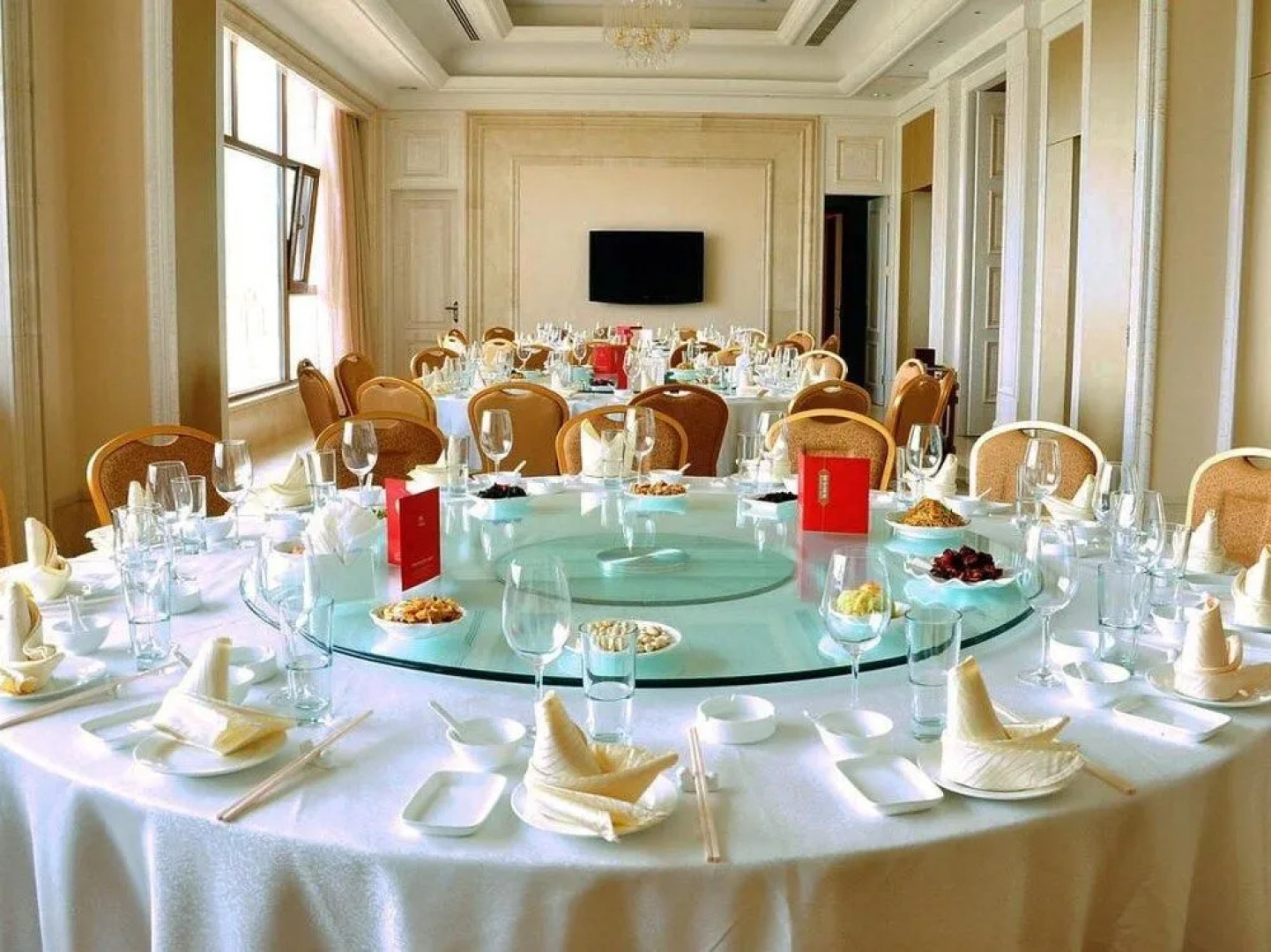 Bolong Lakeview Resort