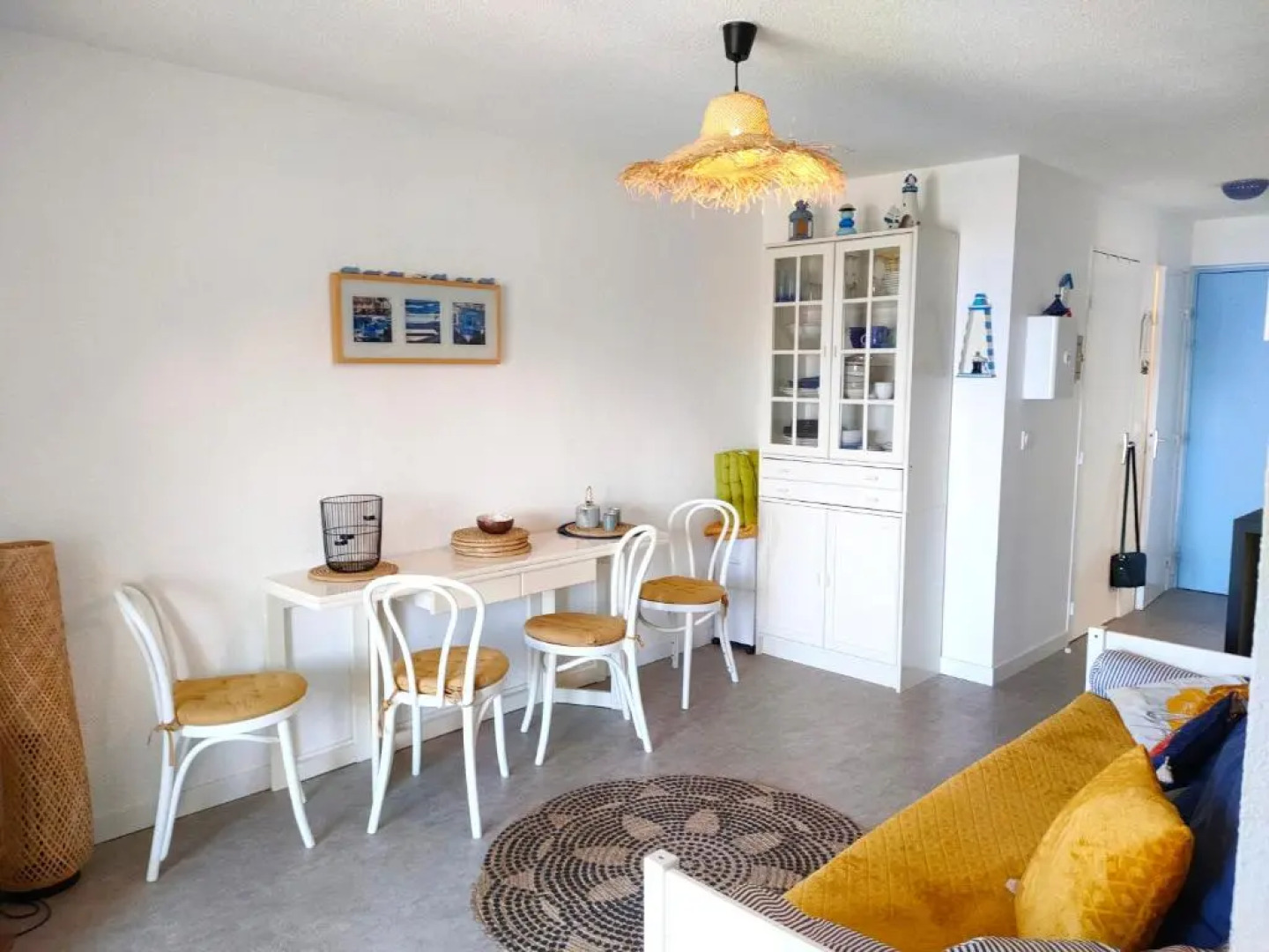 Appartement avec terrasse vue mer, proximité plage, place parking