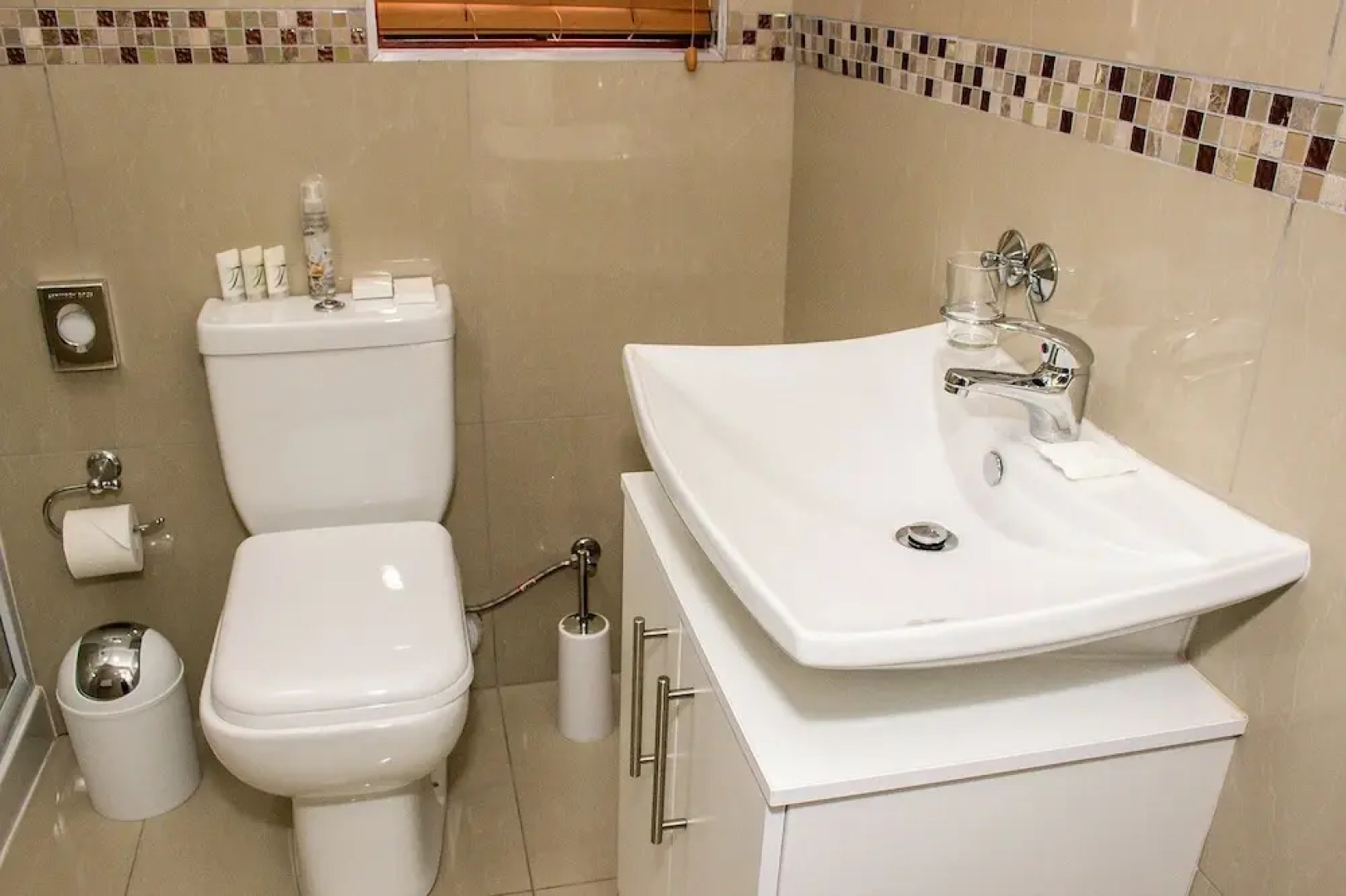 Victoria Heights B and B