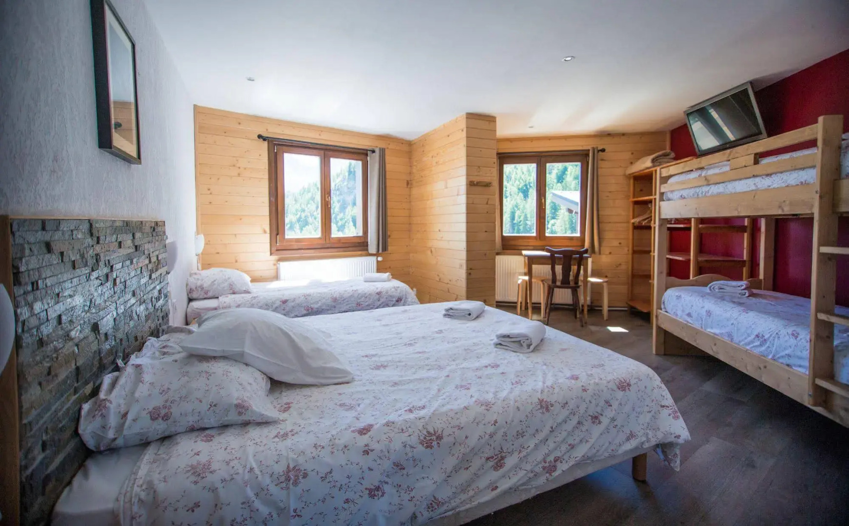 Hôtel Le Loup Blanc