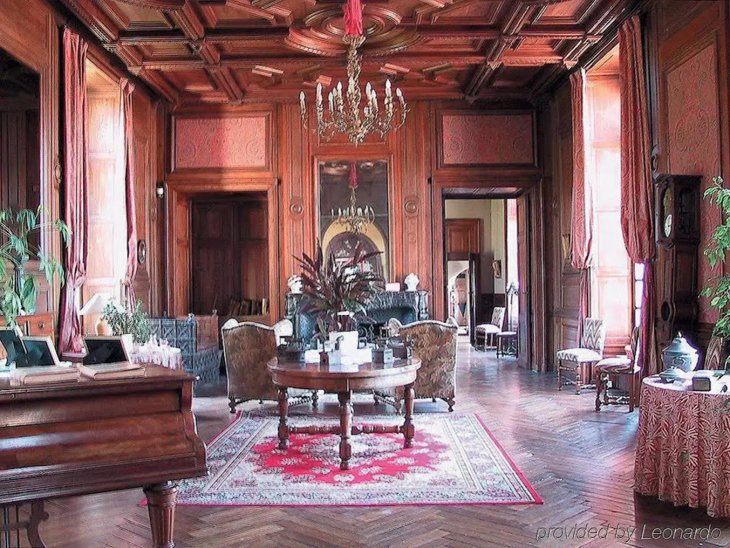 Chateau De Jallanges