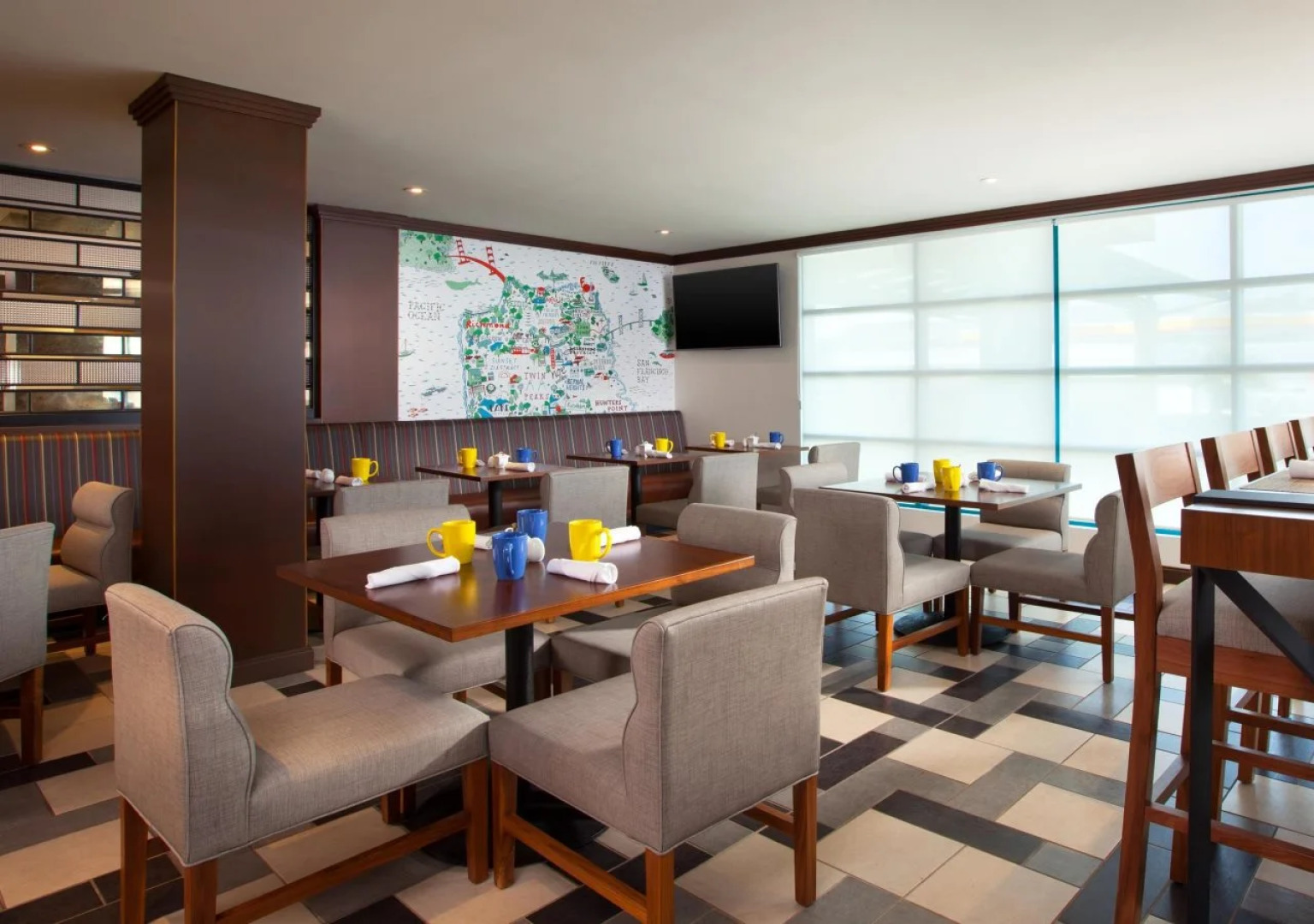 Four Points by Sheraton Hotel & Suites San Francisco Airport