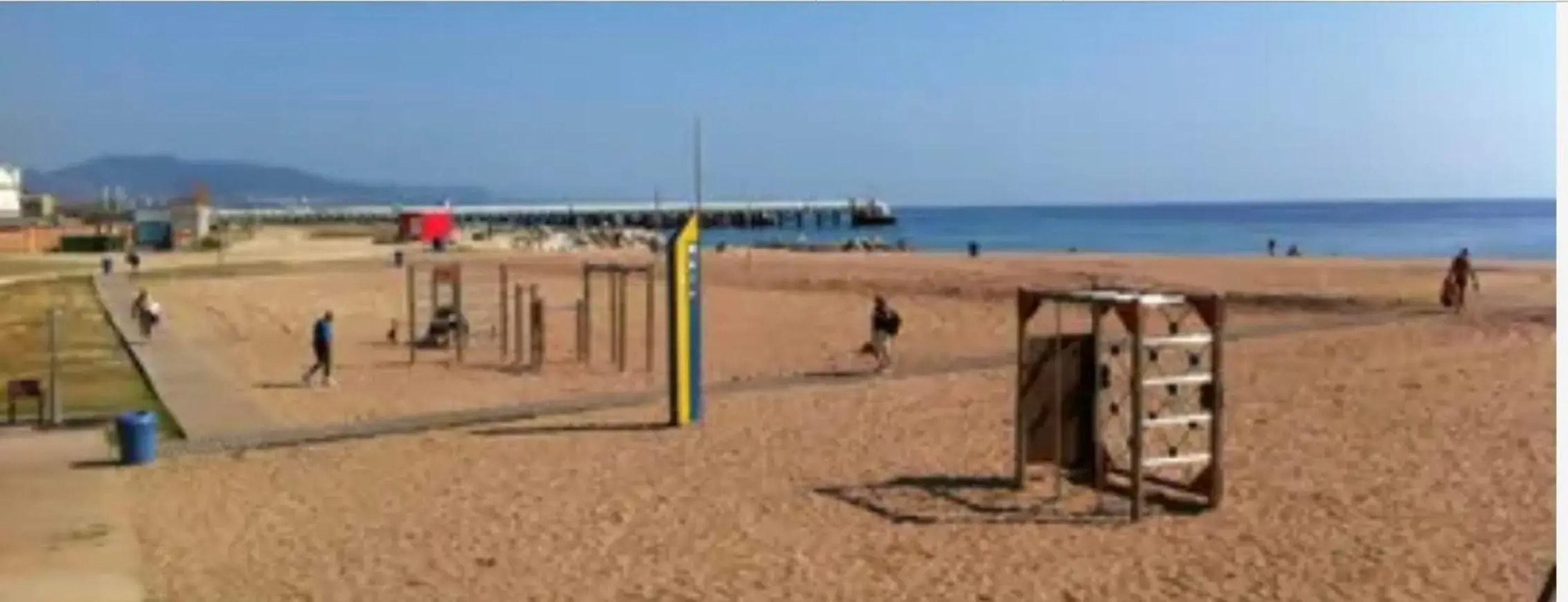 Sant Adria Beach apartment Wi-Fi Parking Free