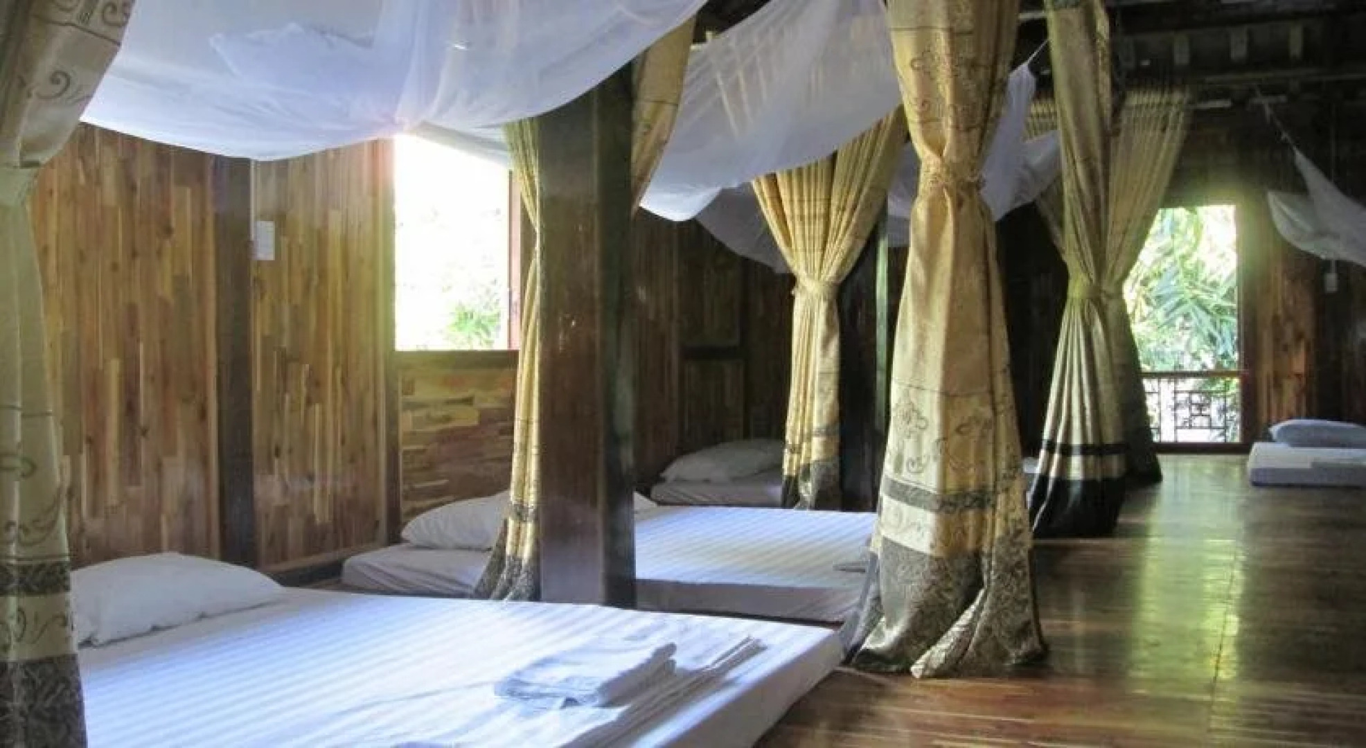 Mai Chau Hostel - Bar Restaurant