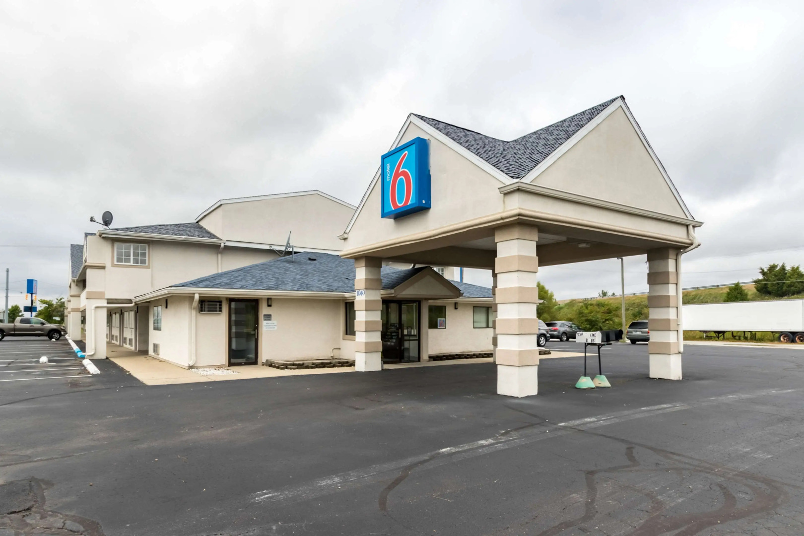 Motel 6 Crawfordsville, IN