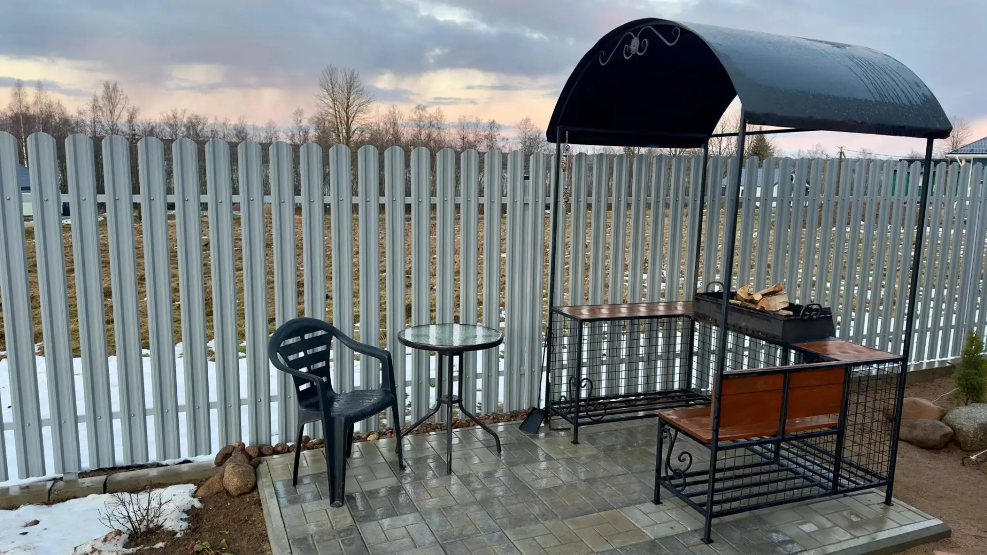 Дом у Мичуринского озера