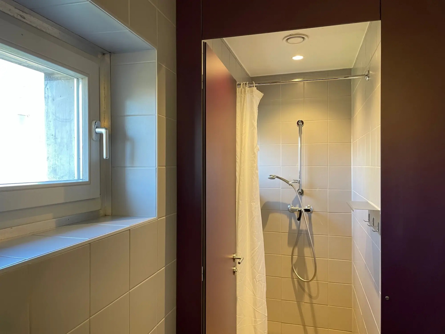 Lausanne Youth Hostel Jeunotel