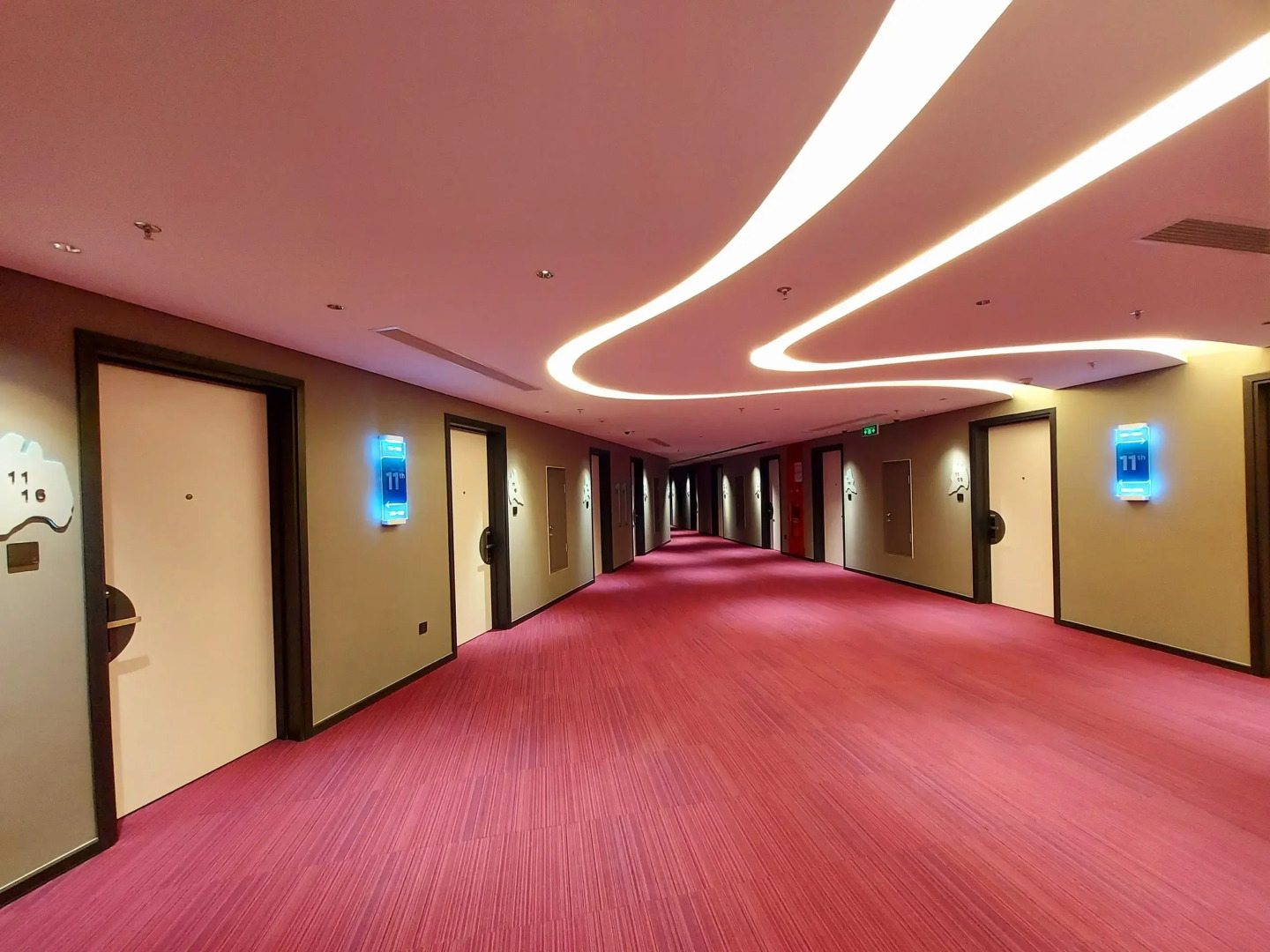 Tru by Hilton Lang Son City Centre