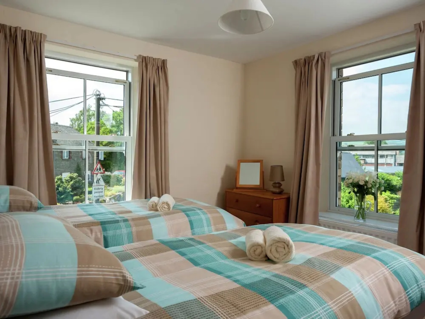 Characteristic House With Large Garden, Near the City Center of Hay-on-wye