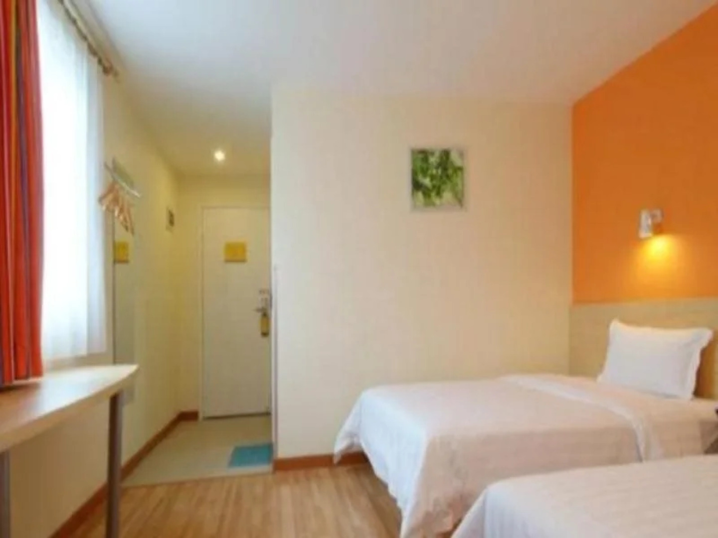 7Days Inn Wuzhou South Railway Station