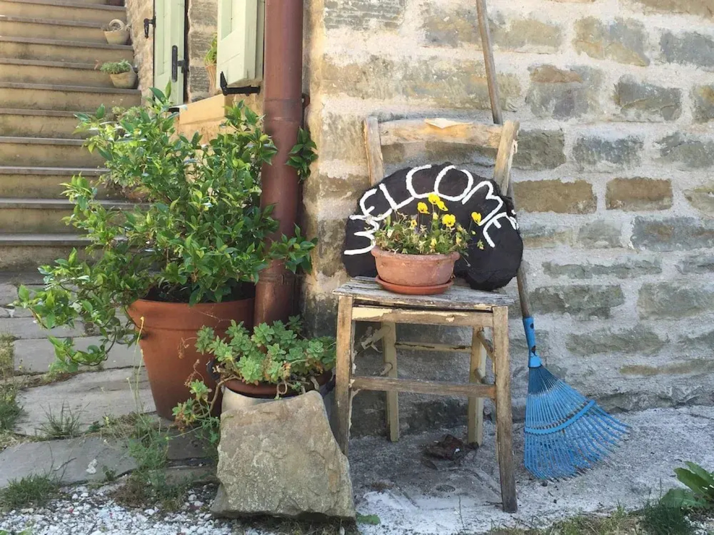 Rustic Country House in the Hills and Forests With Swimming Pool