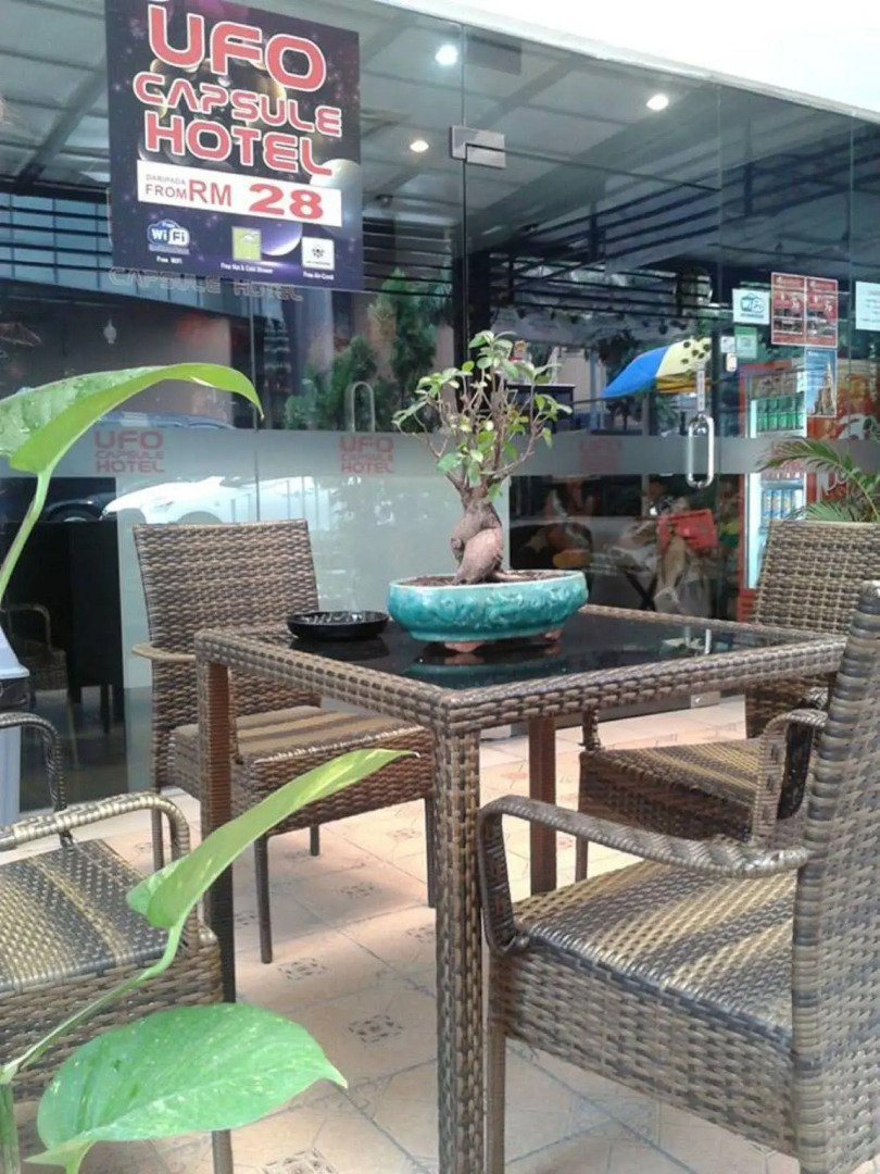 UFO Capsule Hotel