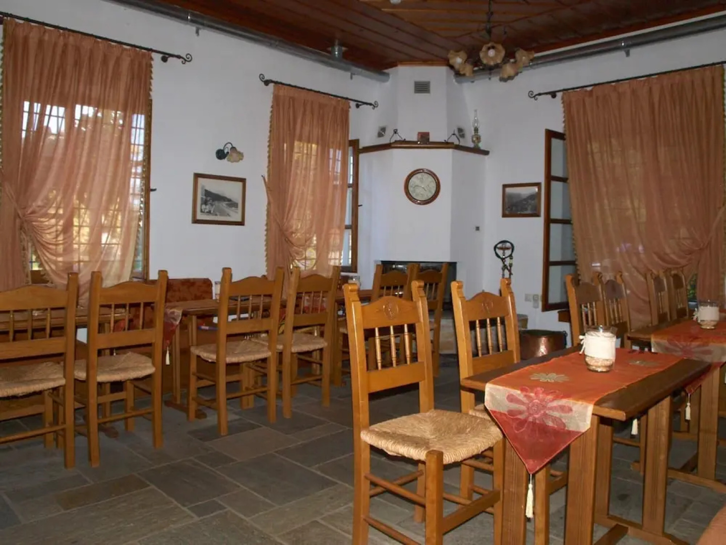 Heliodora Superior Triple Room 5