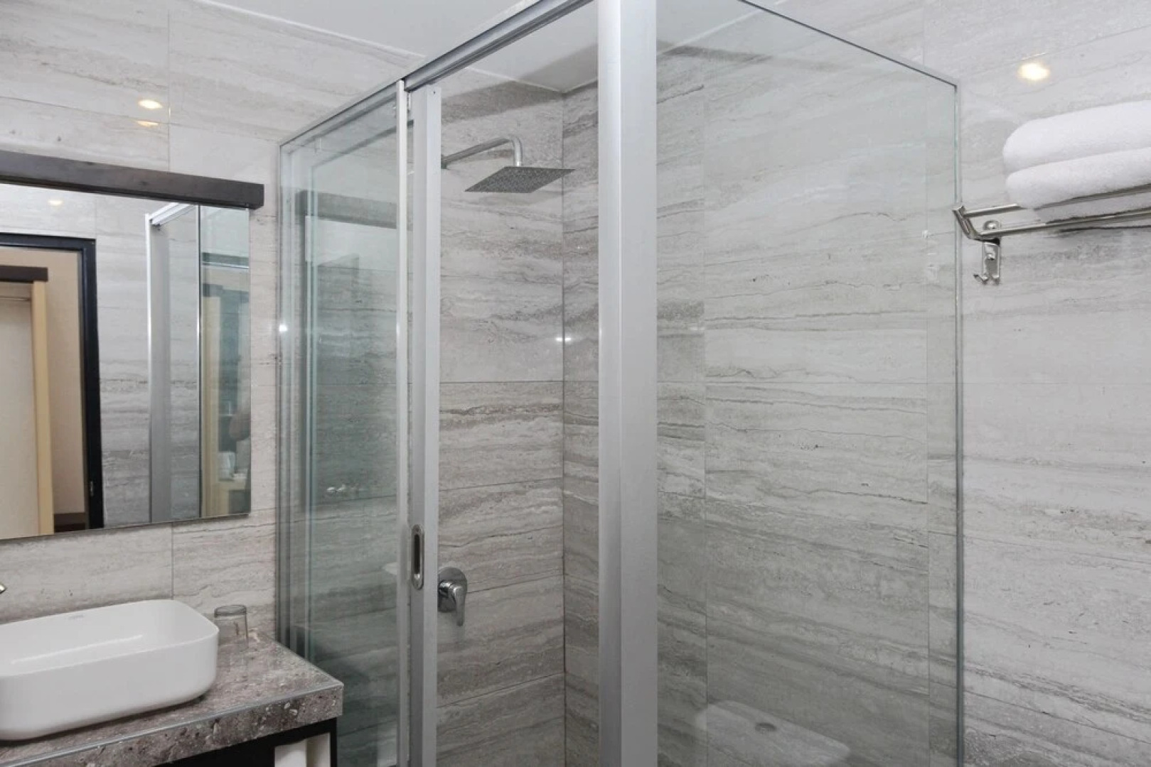 Airy Cumi Cumi 8 Palu