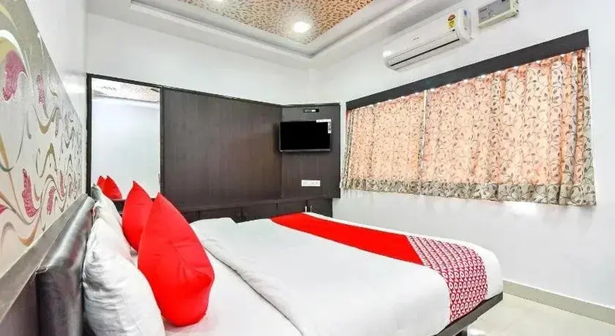 Hotel Rajputana Heights