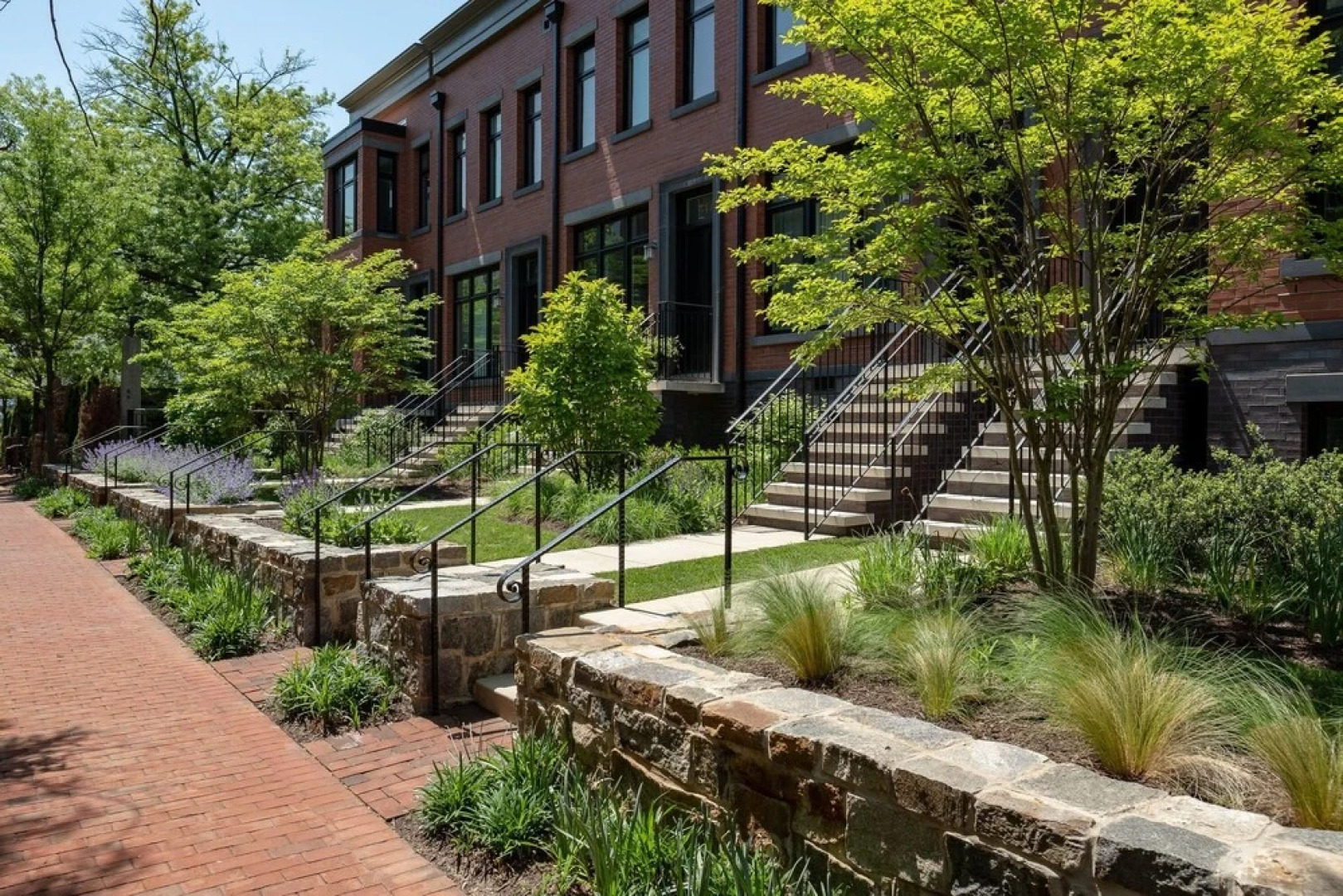 Capitol Hill - Four Bedroom TownHouse