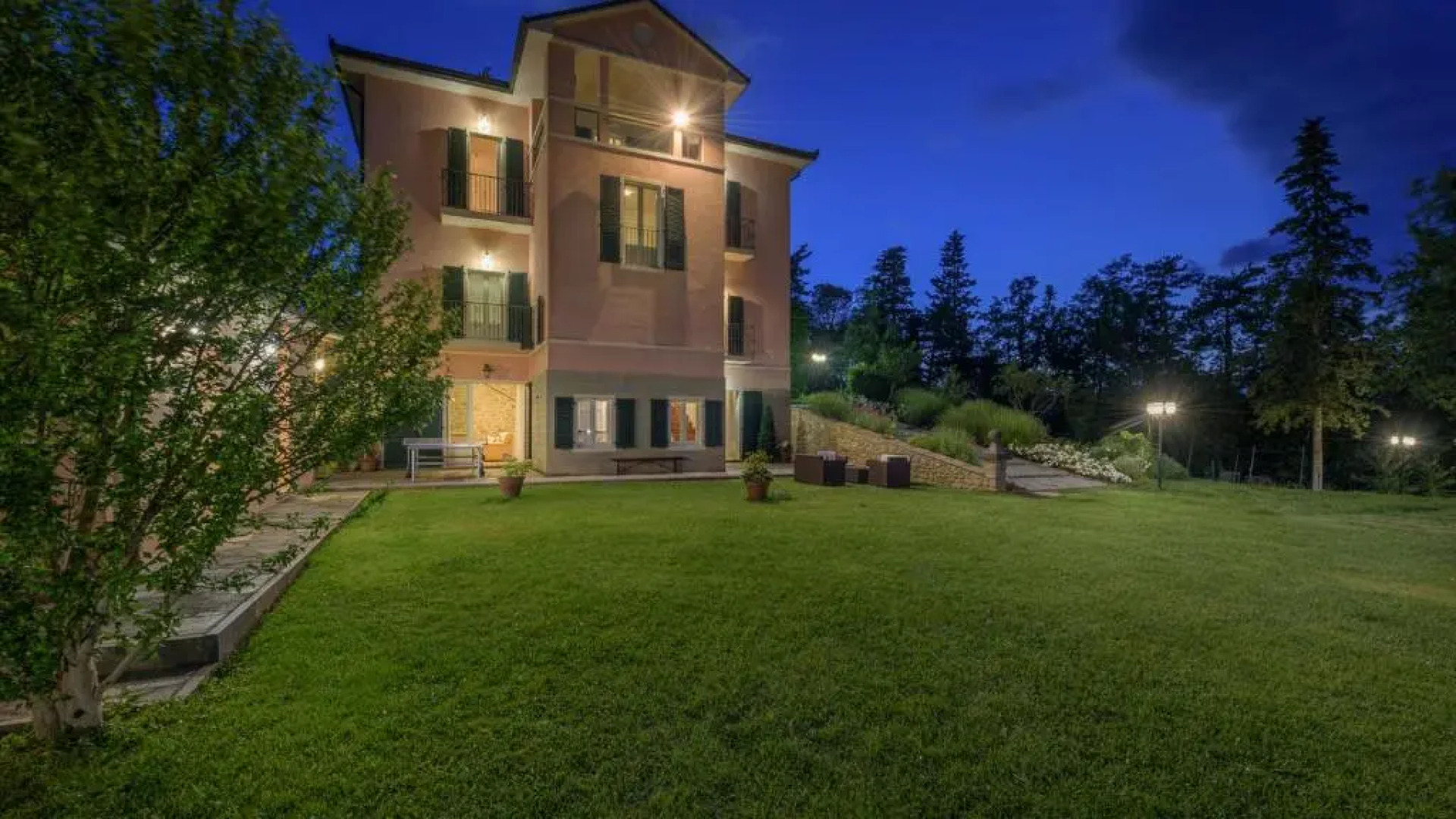 VILLA VITTORIA D'ANGHIARI 7&3, Emma Villas