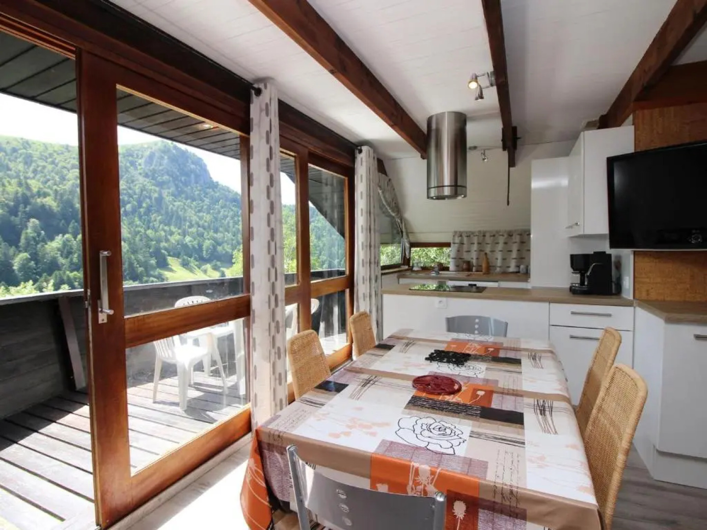 Chalet Mont-Dore, 4 pièces, 9 personnes - FR-1-608-88