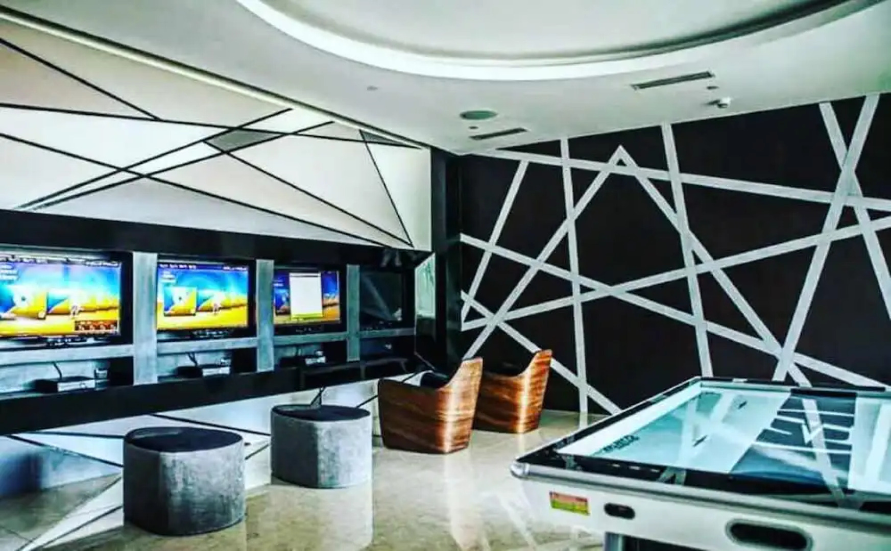 Azure Urban Resort by Adam's Crib