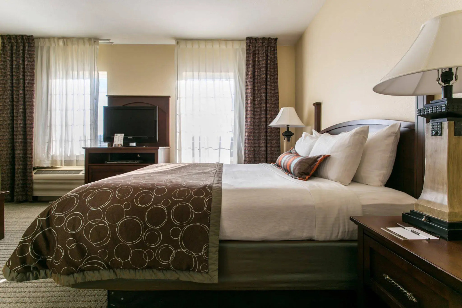 Staybridge Suites Chattanooga at Hamilton Place by IHG