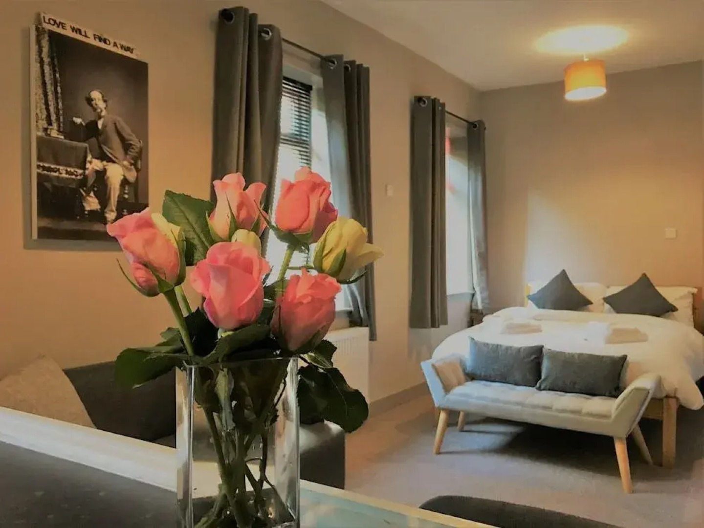 The Lion Pub & Grill