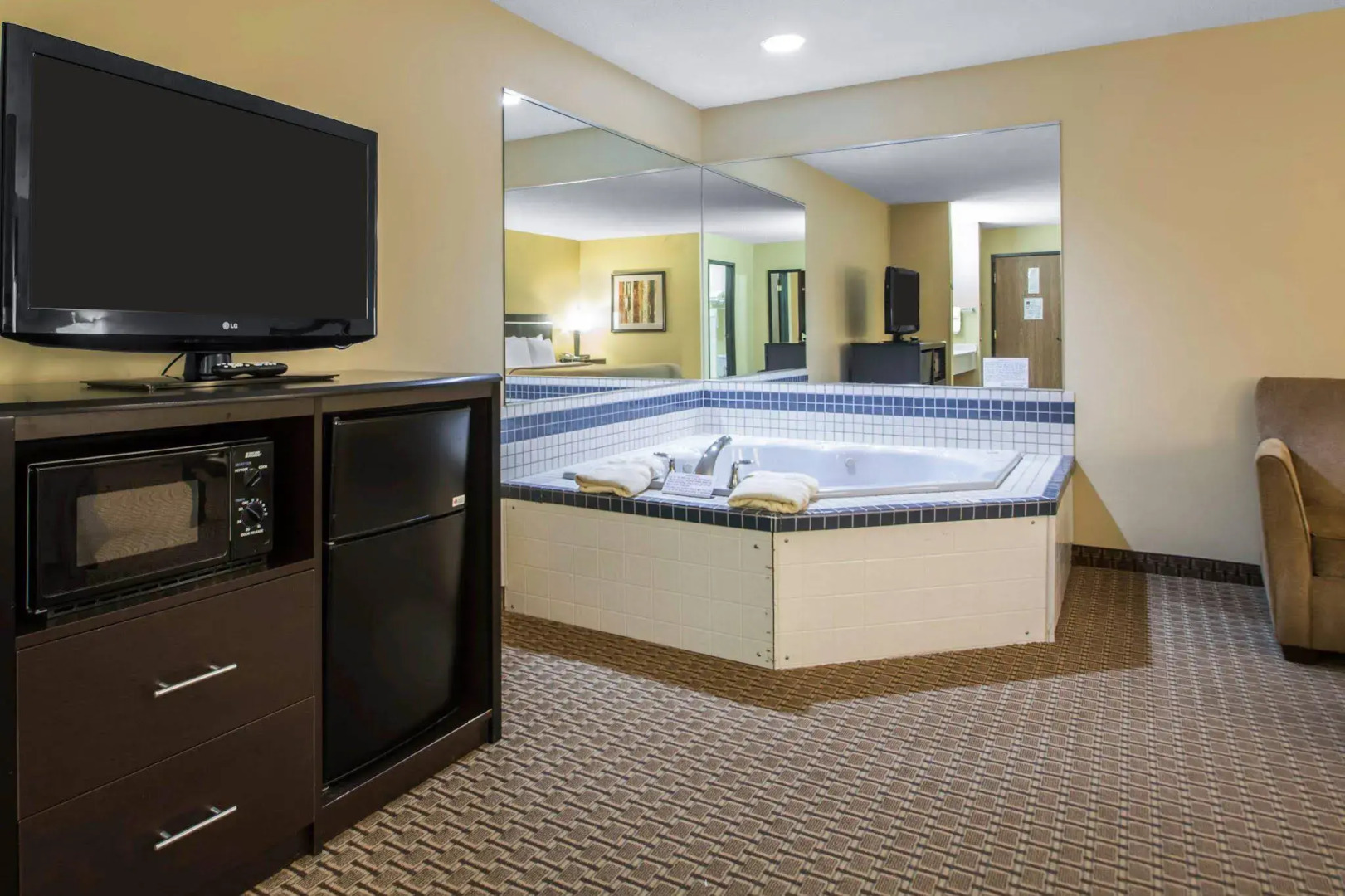 Quality Inn & Suites Sun Prairie Madison East