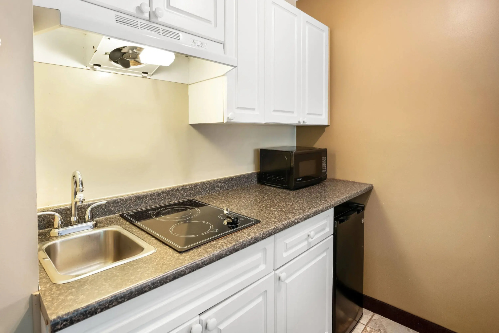 Days Inn by Wyndham Nanaimo