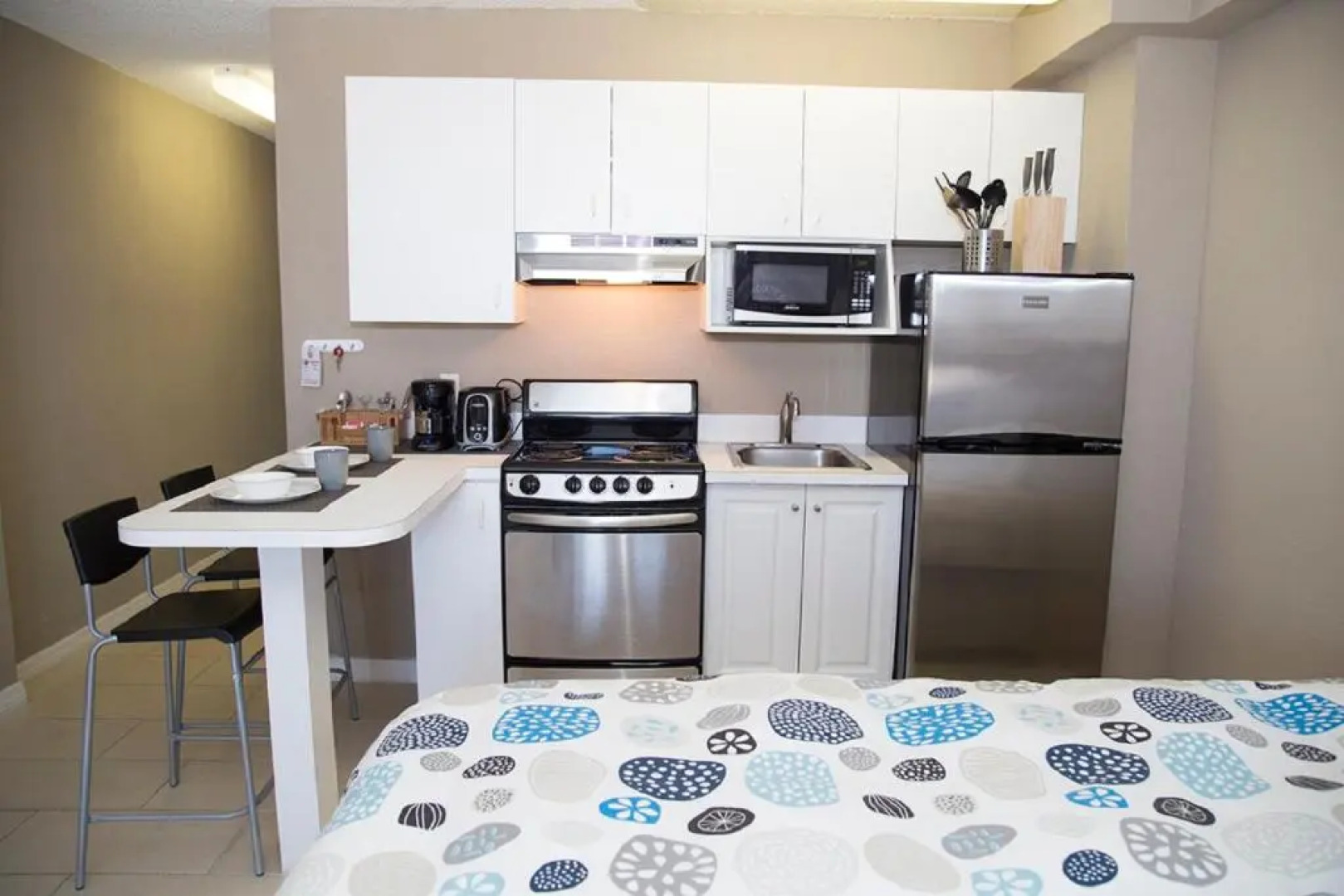 Harbour Beach Oceanfront Resort